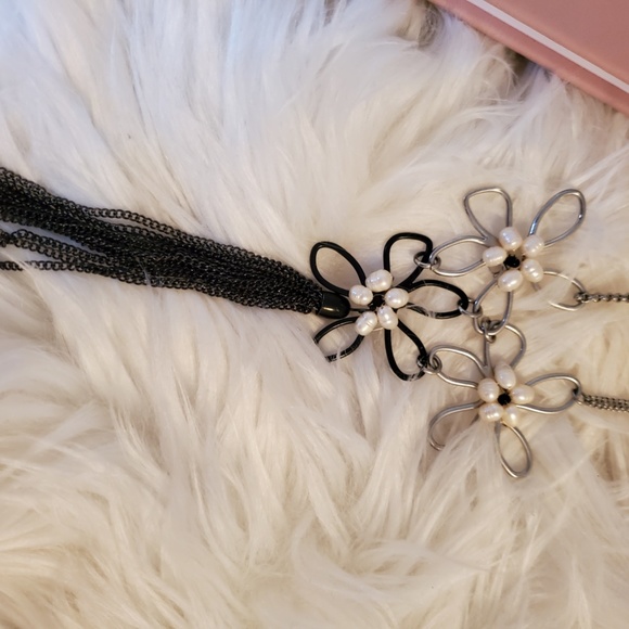 Beautiful Long Necklaces Bundle (All 3 Necklaces included) - Picture 4 of 7